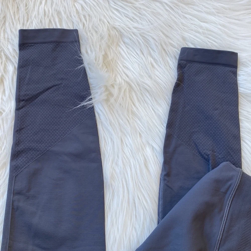 Lululemon Zone In Tight - Picture 5 of 7